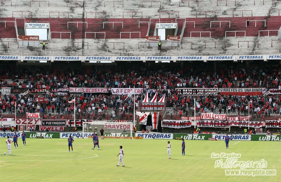 River Plate vs Tigre (CL 2008) 6